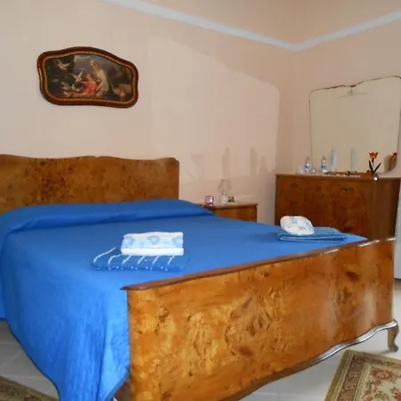 Eleodoro Apartment