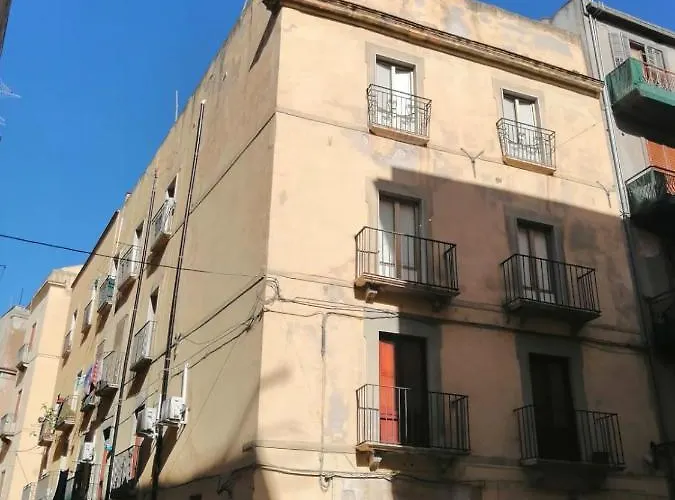 Eleodoro Apartman